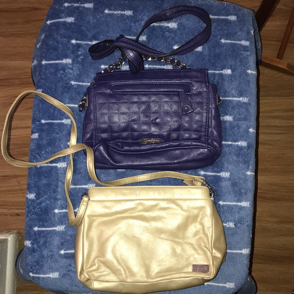 2 crossbody bags